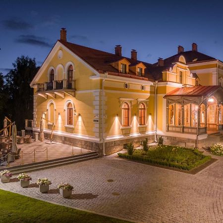 Schloss Fellin Boutique Hotel And Spa Βιλιάντι Εξωτερικό φωτογραφία