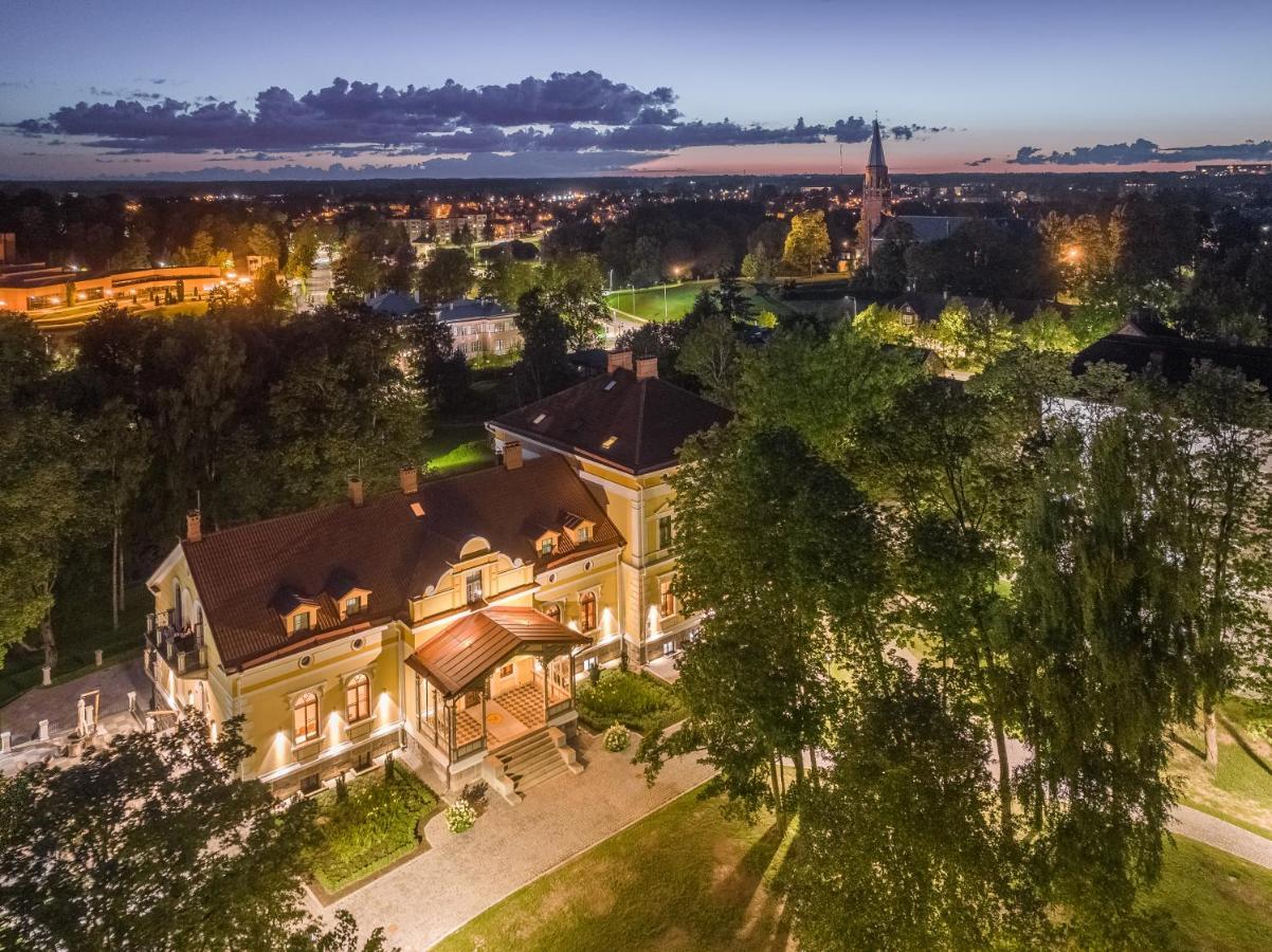 Schloss Fellin Boutique Hotel And Spa Βιλιάντι Εξωτερικό φωτογραφία